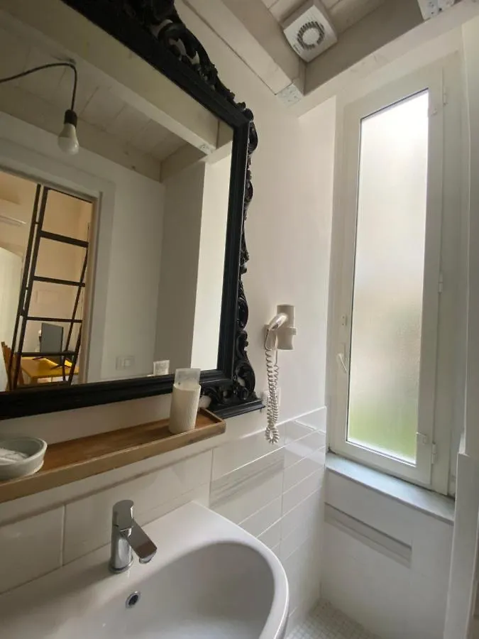 Ambaraba B&B Naples 0*,